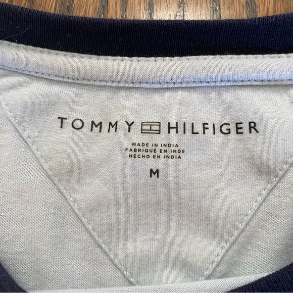 TOMMY HILFIGER - Short Sleeve Embroidered Logo T-Shirt - Size M - Picture 2 of 5